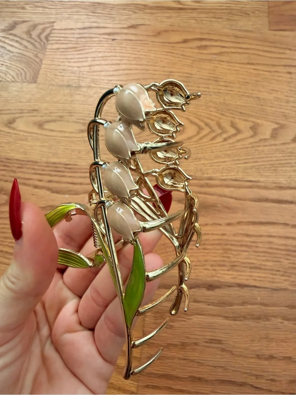 Vintage-Inspired Lily of the Valley Gold Tone Brooch with Green Enamel